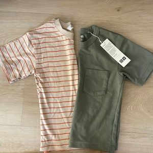 Boys Uniqlo (5-6) and H&M (4-6) t-shirt bundle